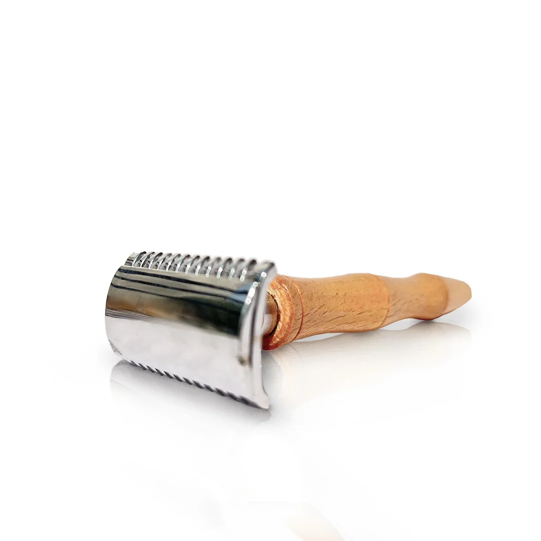 Beige bamboo razor, 13cm, for precise face grooming